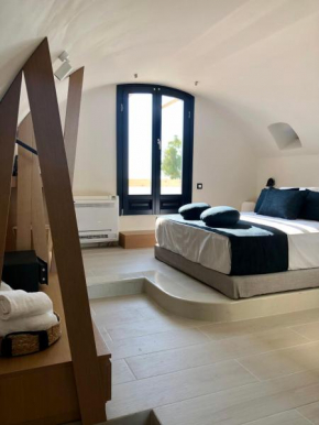 Candele Suites